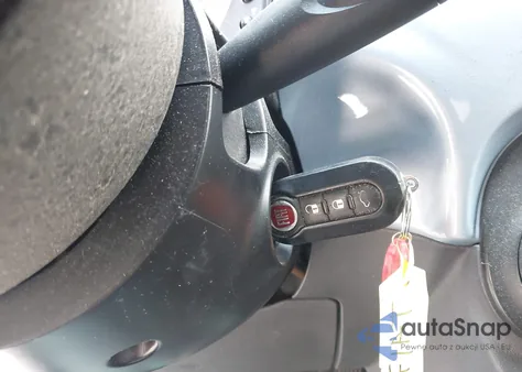 2013 Fiat 500 Sport z USA, uszkodzony, nr VIN 3C3CFFBR8DT587247